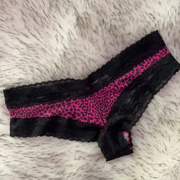 Victoria's Secret Intimates & Sleepwear 25 Vs Cheeky Hipster Panty